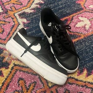 Nike Women's Court Vision Alta